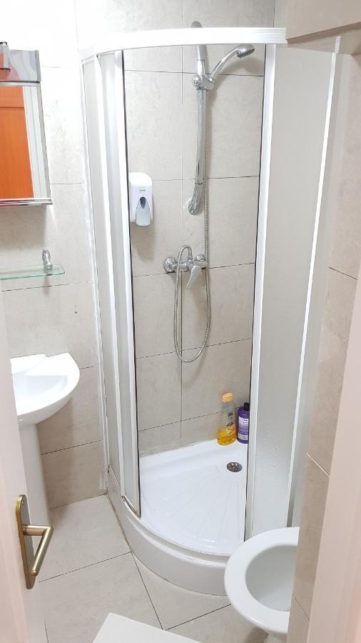 Global Downtown Apartments - Universitate - Balcescu Bukares Bagian luar foto